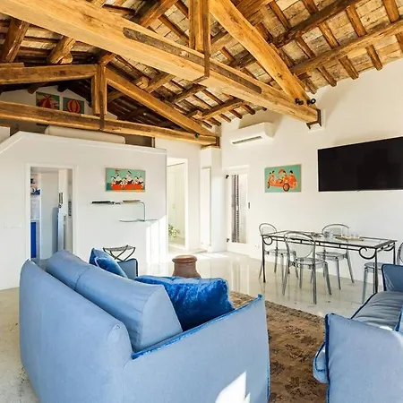 Casa Adriana, A Burghesius *