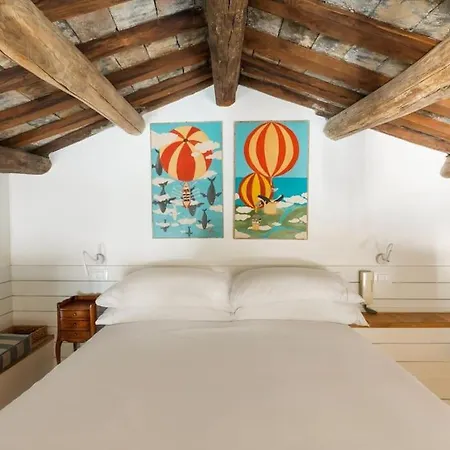 Apartment Casa Adriana, A Burghesius Rom