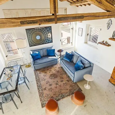 Casa Adriana, A Burghesius Apartment