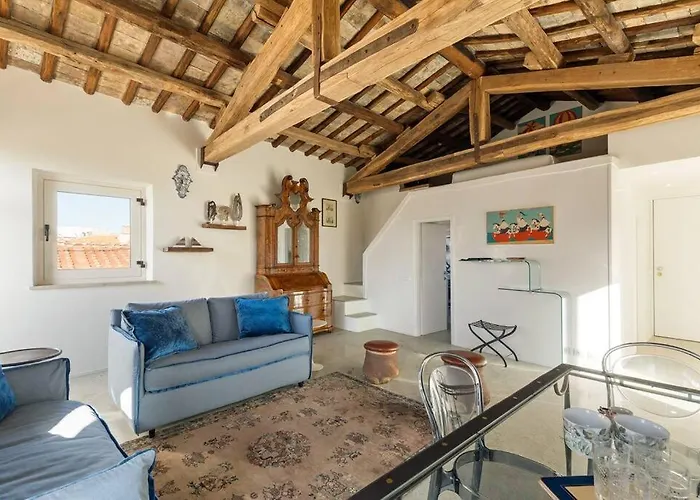 Casa Adriana, A Burghesius